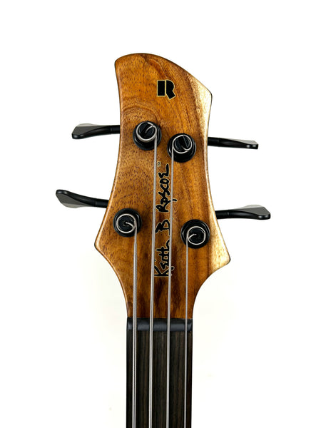 Roscoe SKB-3004 Standard Plus Fretless