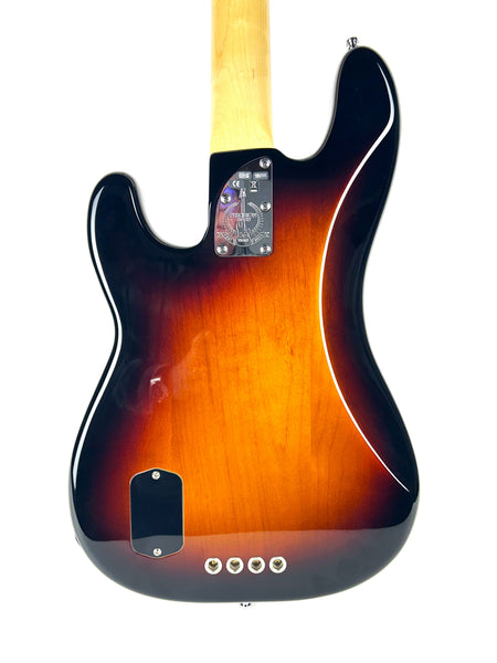 Fender American Deluxe Precision Bass
